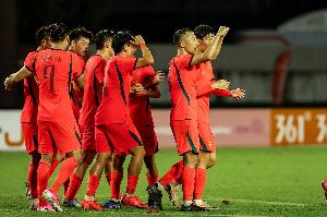 弥补遗憾！吴曦、张玉宁、朱辰杰均曾适龄踢亚运，此次超龄获铜牌